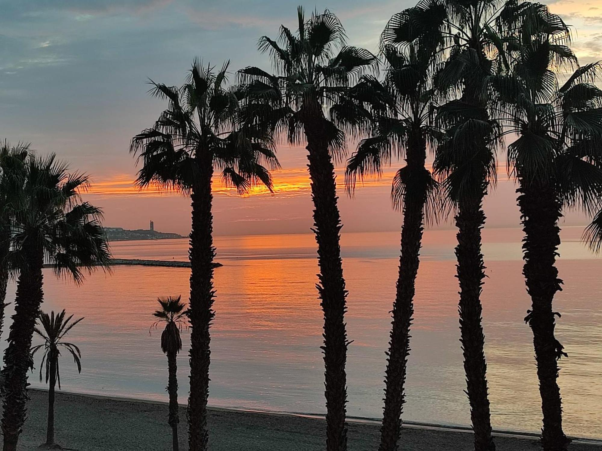 Apartamento A 2 Minutos De La Playa Малага Экстерьер фото